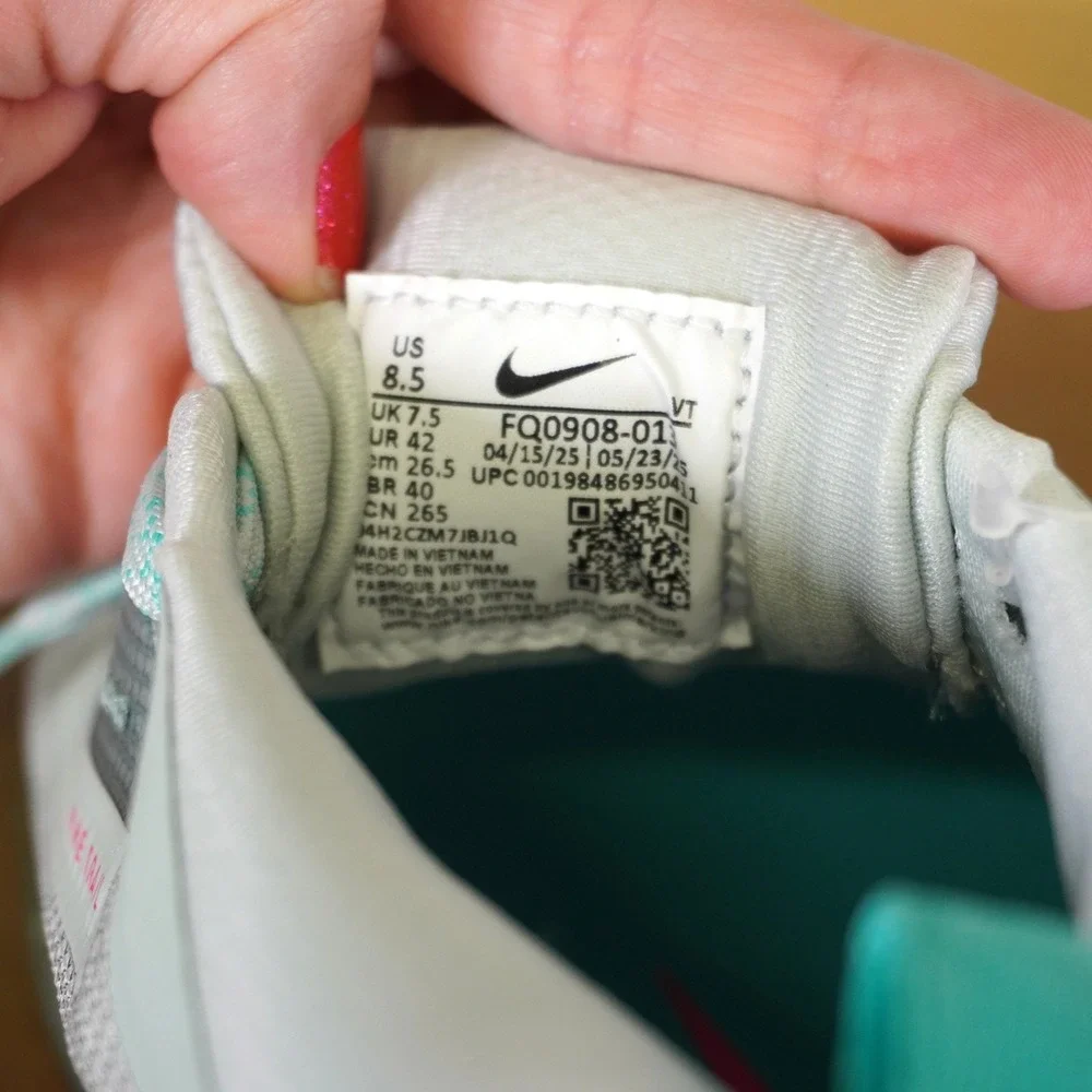 NEW Nike Pegasus Trail 5 GORE-TEX Mens 8.5 Grey Teal‎ Waterproof Running FQ0908